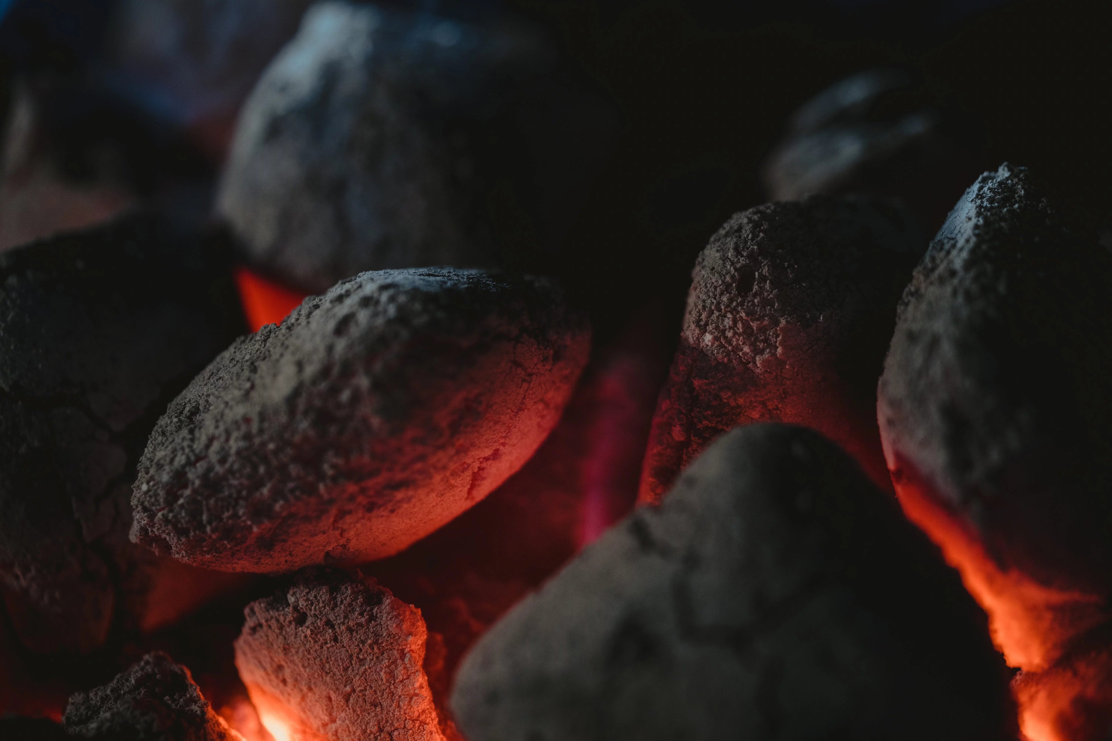 All Natural Hardwood Charcoal Pillow Briquets Z577