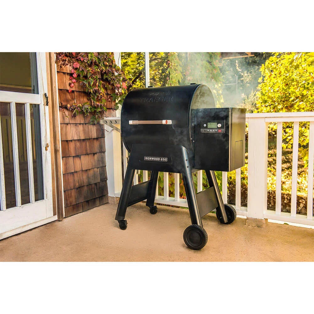 Ironwood 650 Pellet Grill J5292