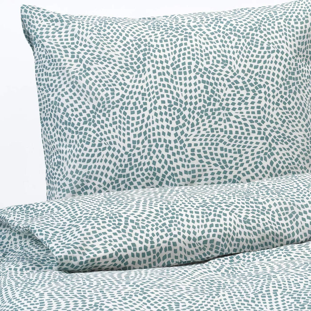 Duvet Cover and Pillowcase Set White/Blue Full/Queen L655025