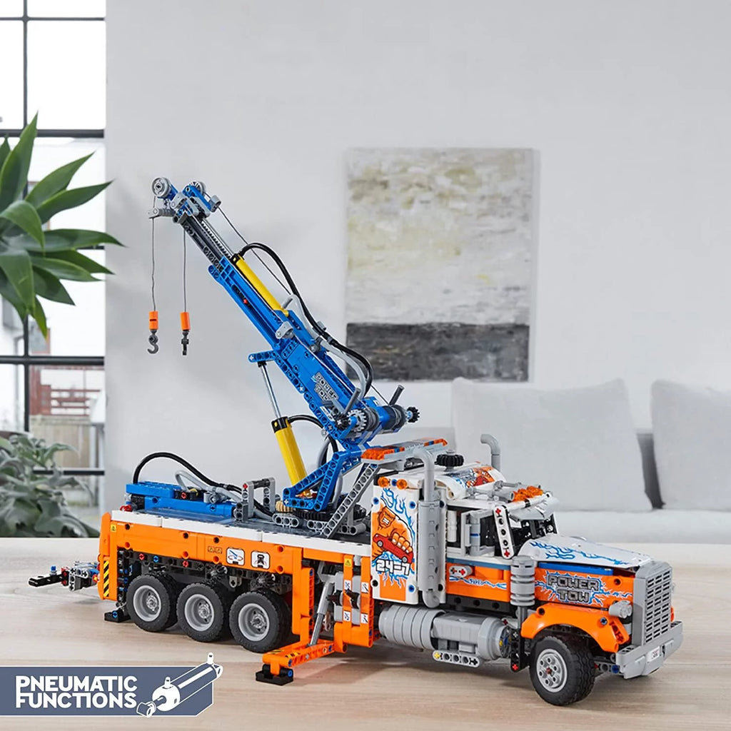 Heavy-Duty Tow Truck with Crane L97177