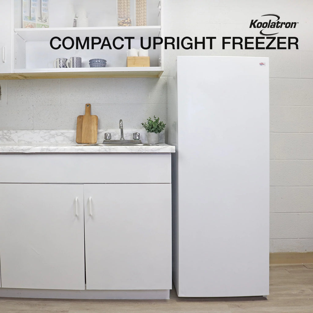 Upright Freezer, 7.0 cu ft, White, Low-Frost, Flat Back Z719