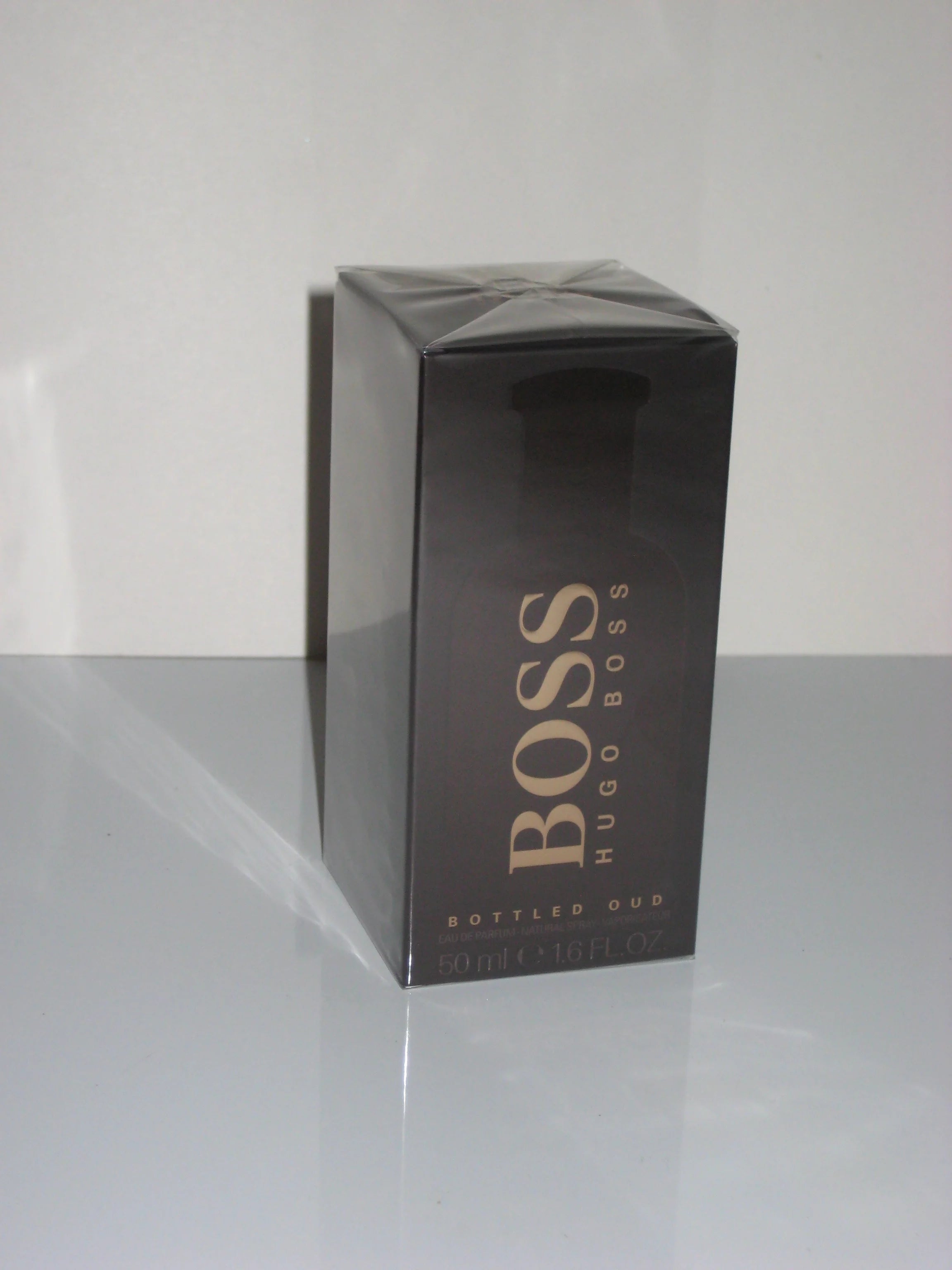 Oud Eau De Parfum Spray 50ml C40084
