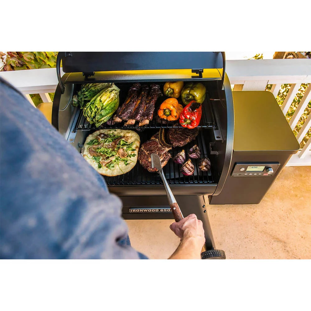 Ironwood 650 Pellet Grill J5292