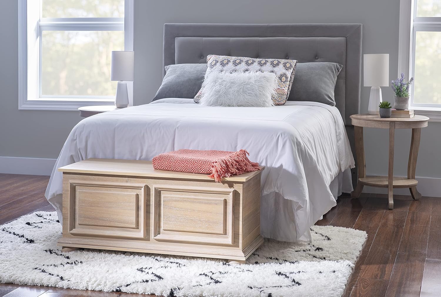 Natural Cedar Chest Bench E3177