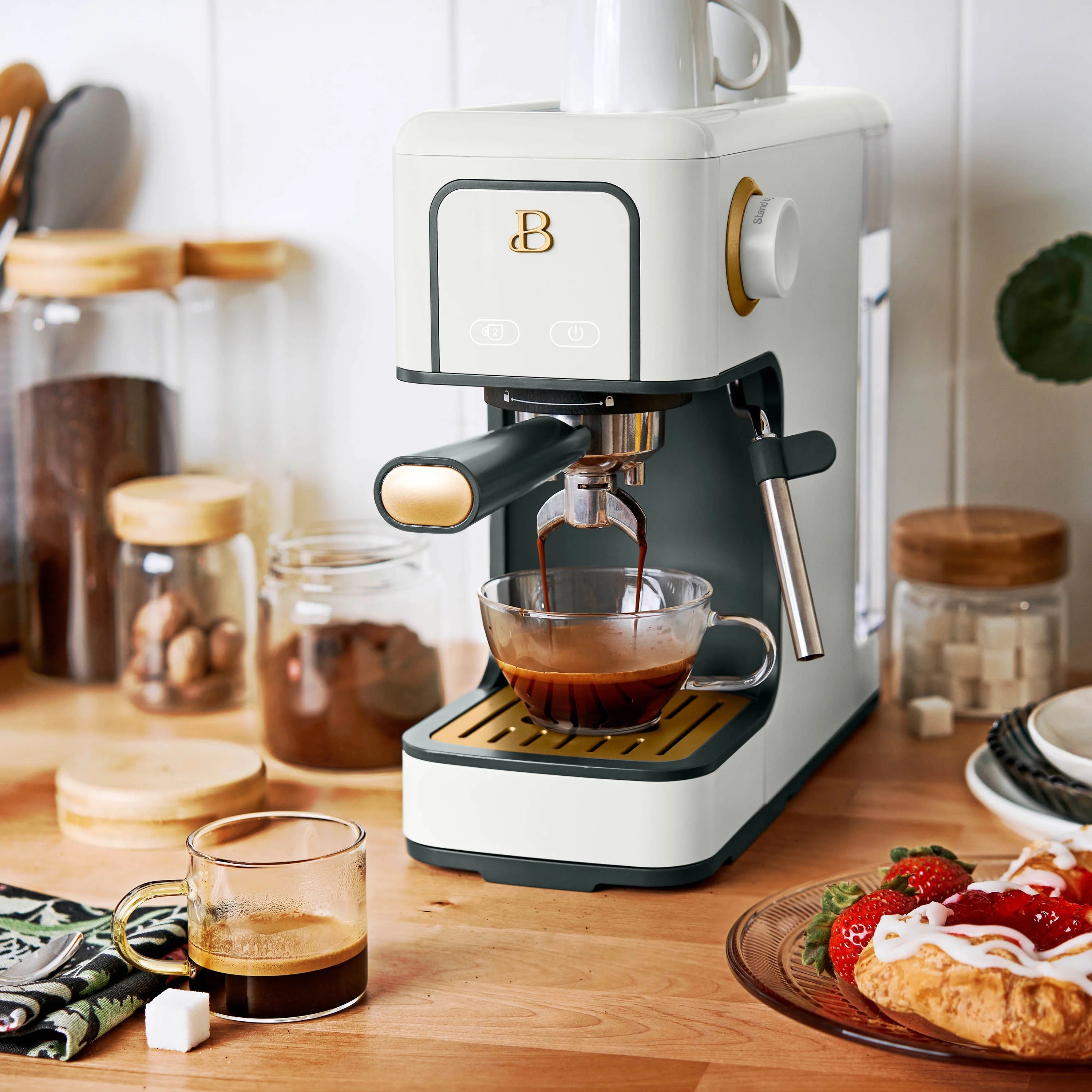 Slim Espresso Maker with 20-Bar Pressure, White B3796