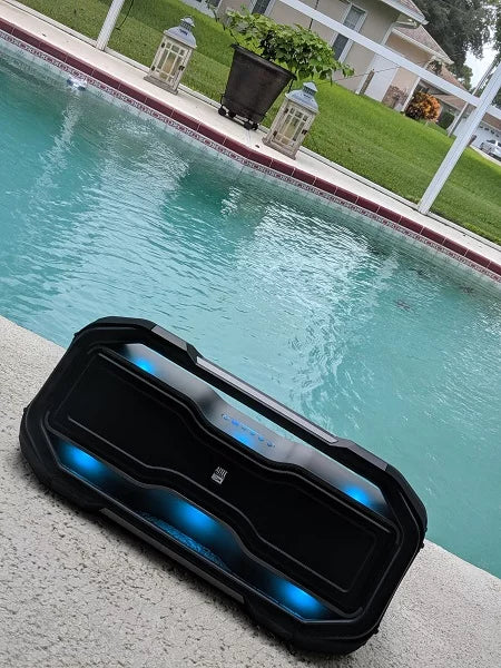 Portable Wireless Bluetooth Speaker IP67 Waterproof 20H Playtime F254417