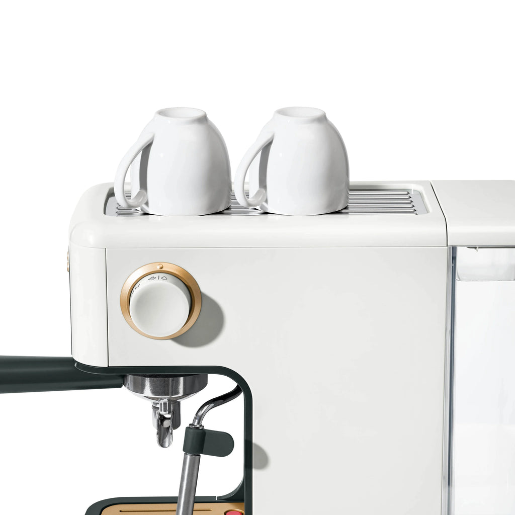Slim Espresso Maker with 20-Bar Pressure, White B3796