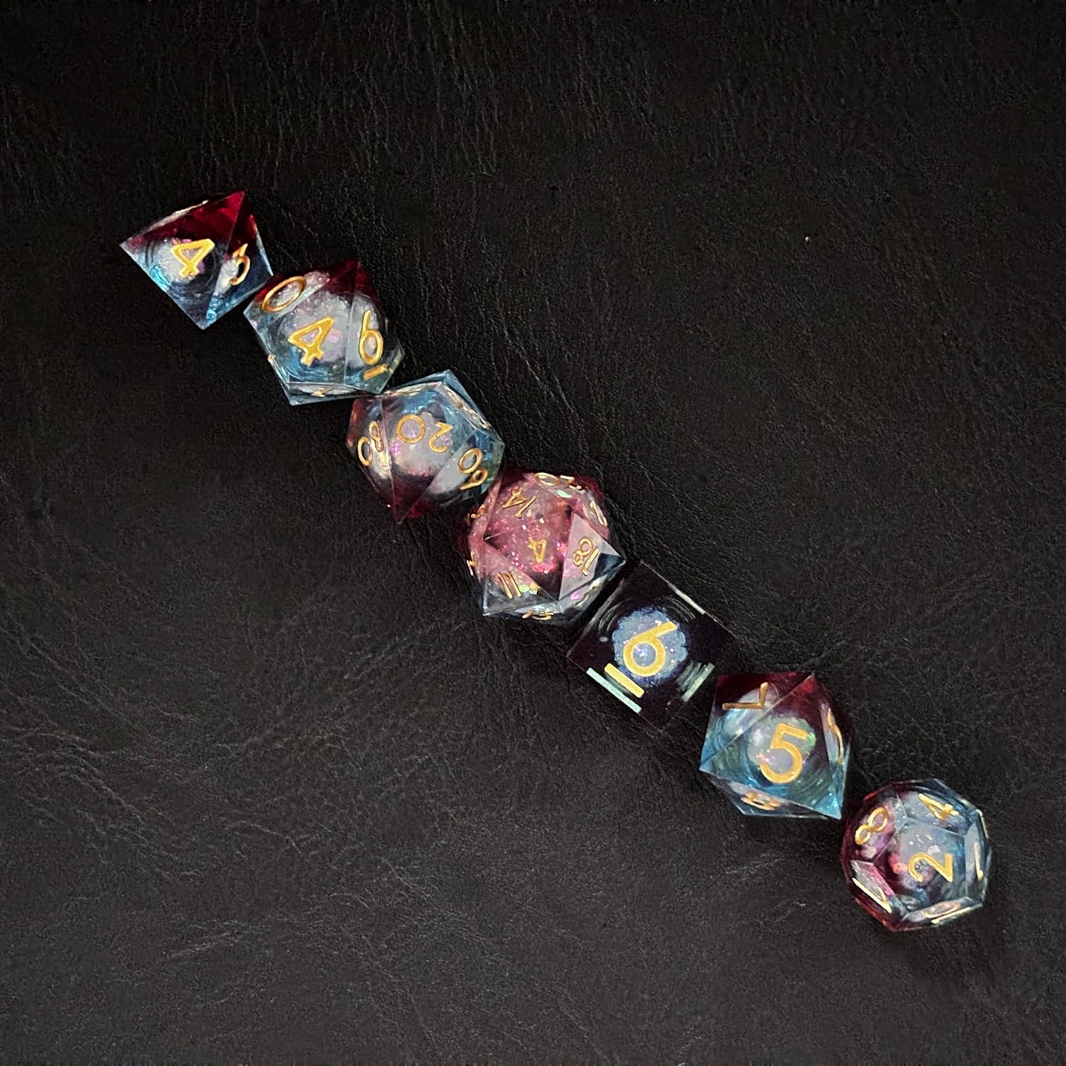 Floating Liquid Core Dice Set 7 Pieces Polyhedral for Dungeons and Dragons H633