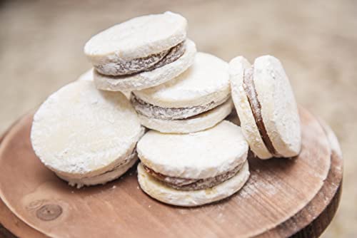 Box of 12 Alfajores Cookies with Dulce de Leche I384