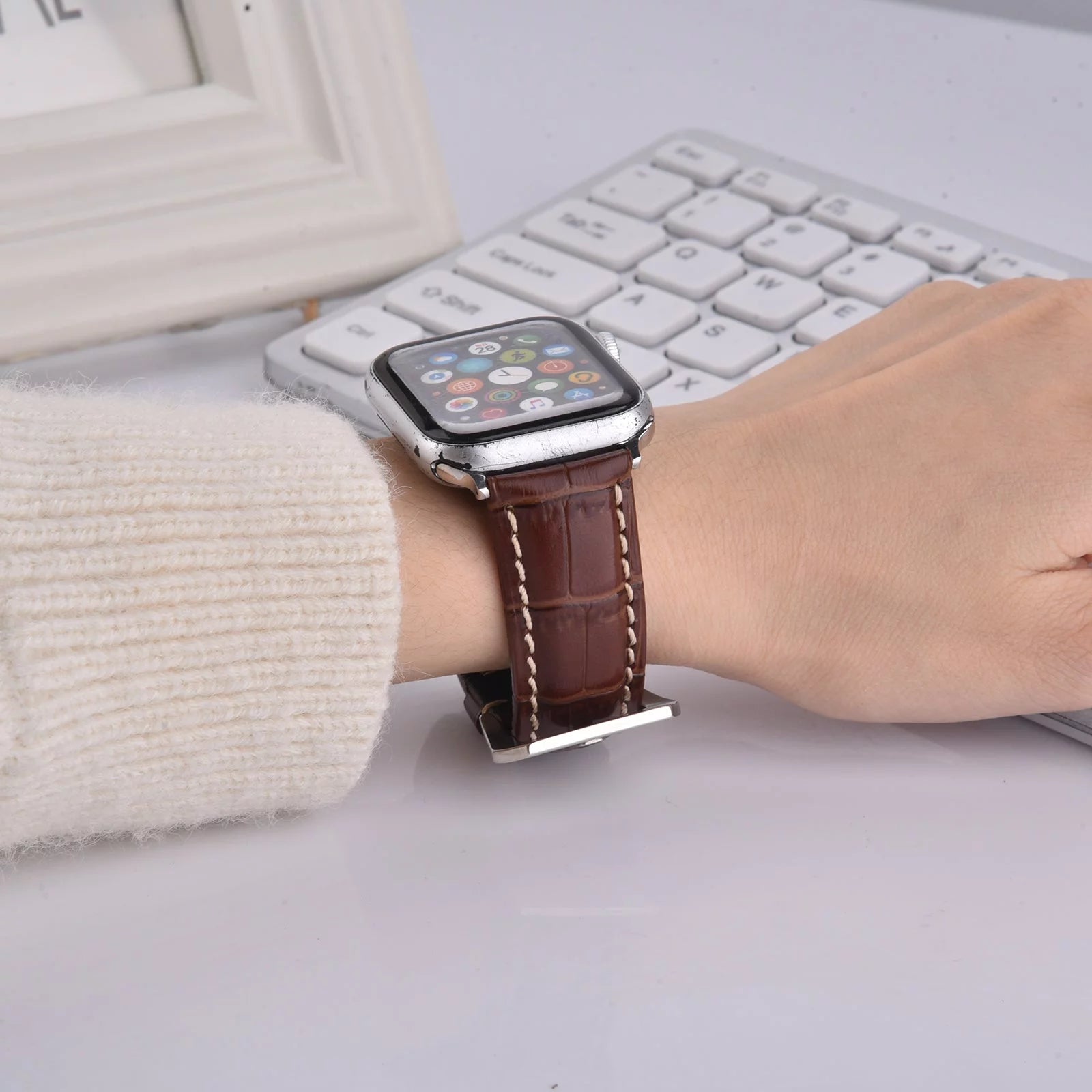 Genuine Leather Watch Band for 49mm 44mm 45mm 42mm J236